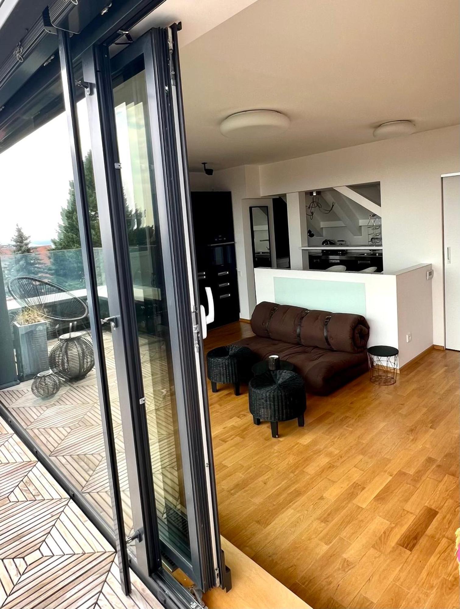 Apartman Se Saunou A Terasou S Vyhledem Na Brno Exteriér fotografie